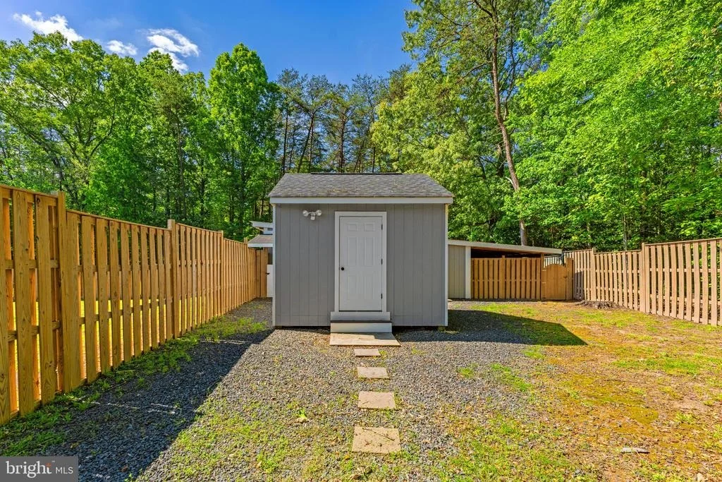 Photo of 11597 YEATS DRIVE