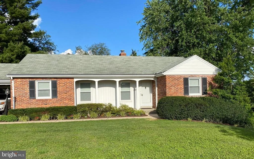 Photo of 25805 RIDGE ROAD