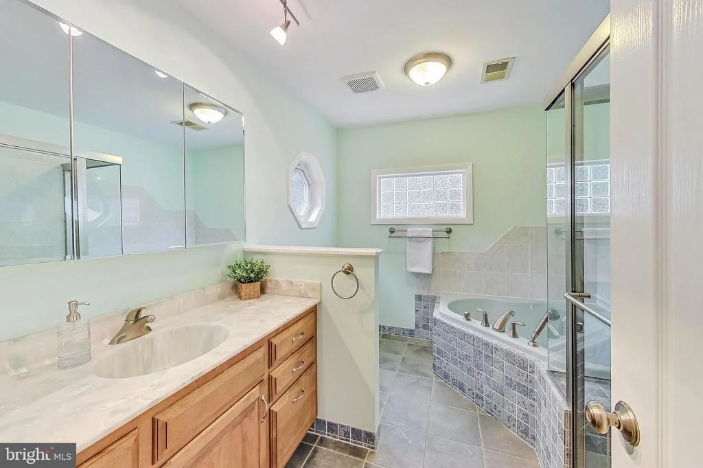 Photo of 2452 FREETOWN DRIVE