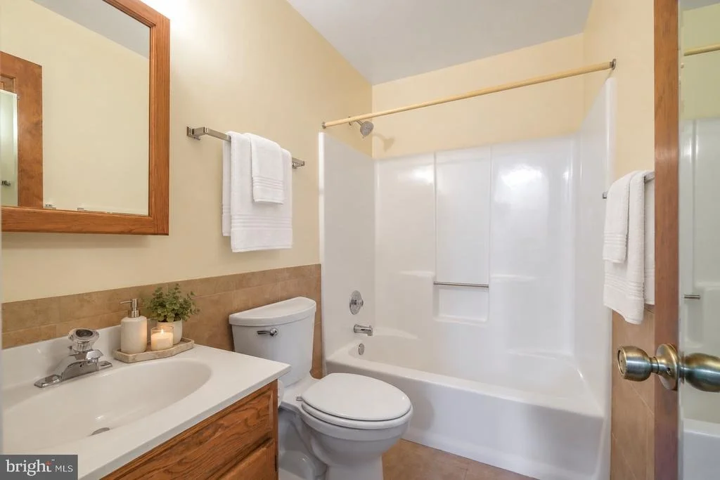 Photo of 118 SUMMIT HALL ROAD