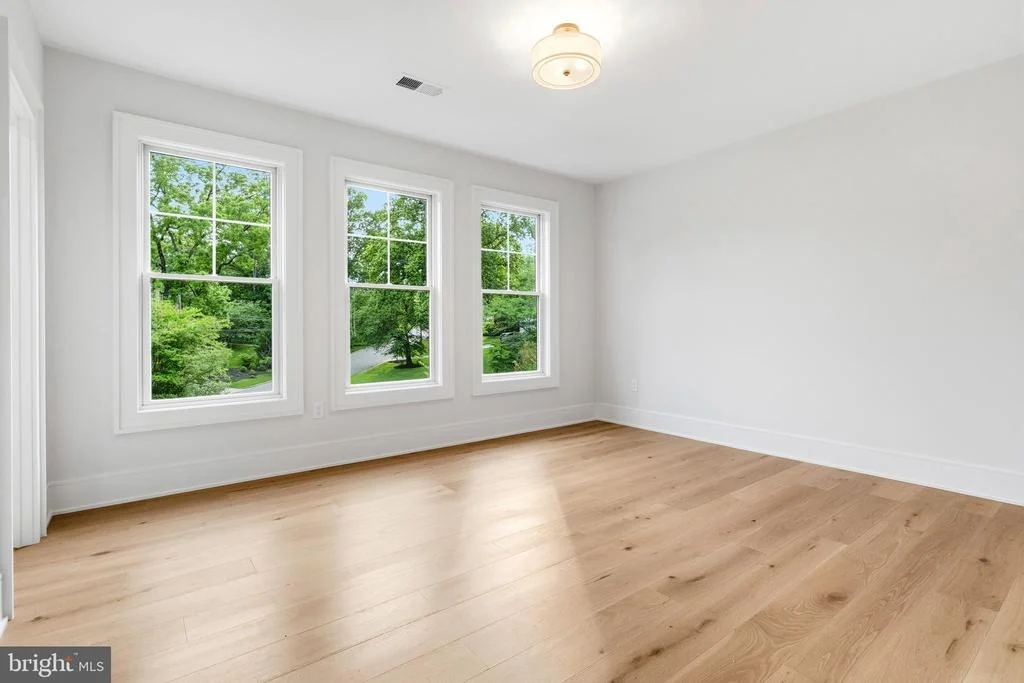 Photo of 9617 OLD SPRING ROAD