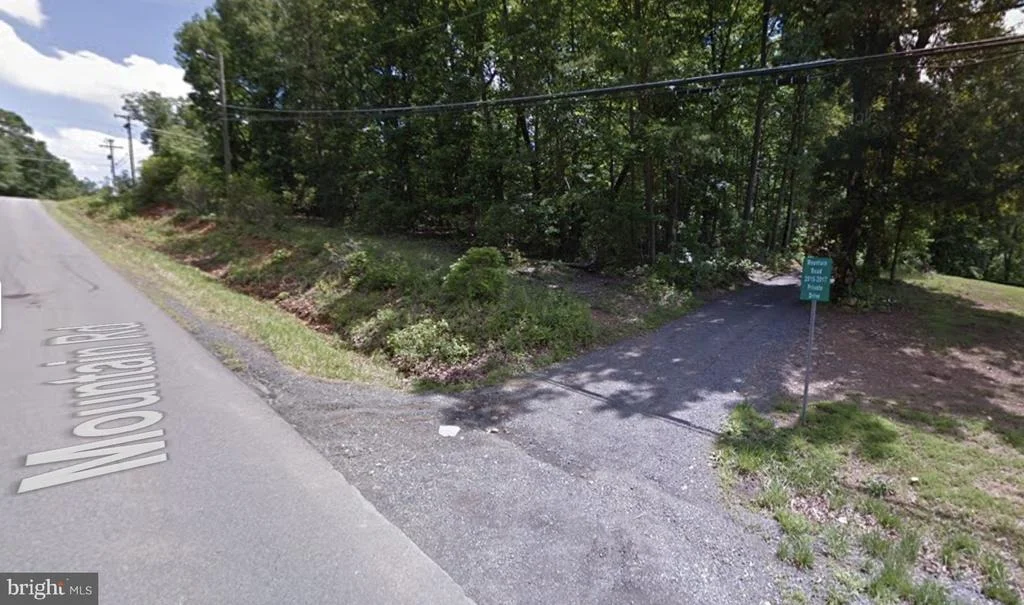Photo of 2001 MOUNTAIN ROAD