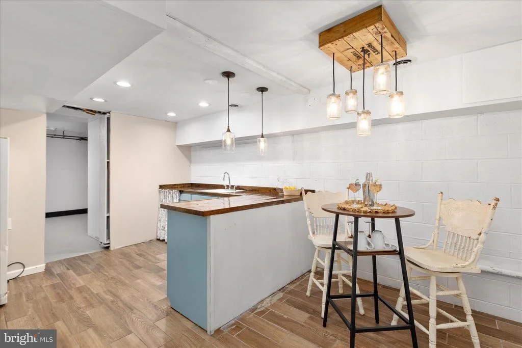 Photo of 224 FREDERICKTOWNE DRIVE