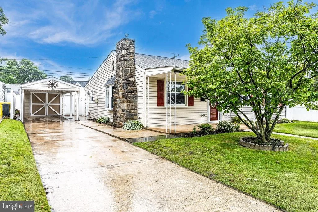 Photo of 1020 THOMAS ROAD
