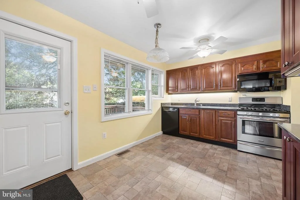 Photo of 12725 HOLDRIDGE ROAD
