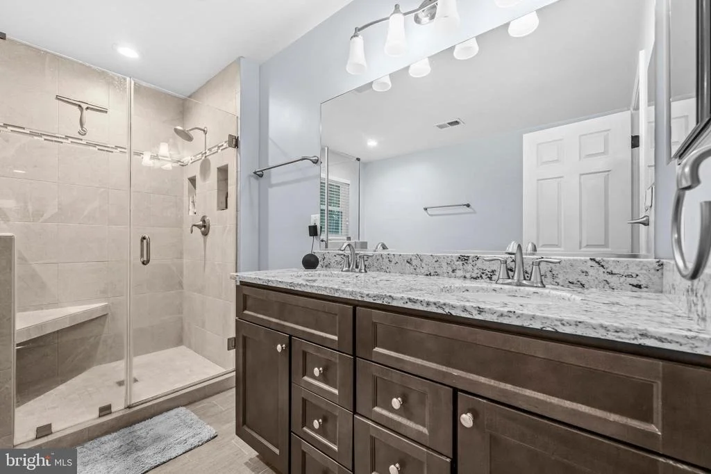 Photo of 478 DEVON DRIVE