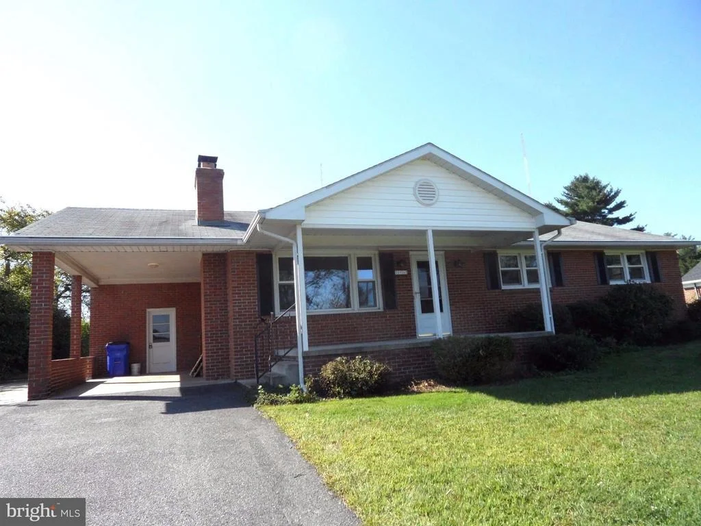 Photo of 5976 GROVE HILL ROAD