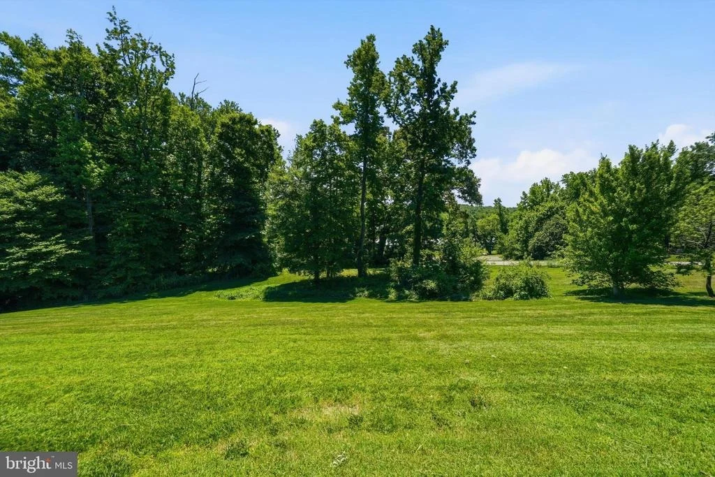 Photo of 10106 MIKE ROAD