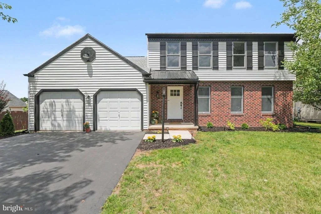 Photo of 45 VIOLET DRIVE