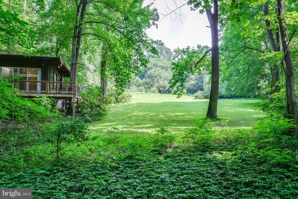 Photo of 4852 TEN OAKS ROAD