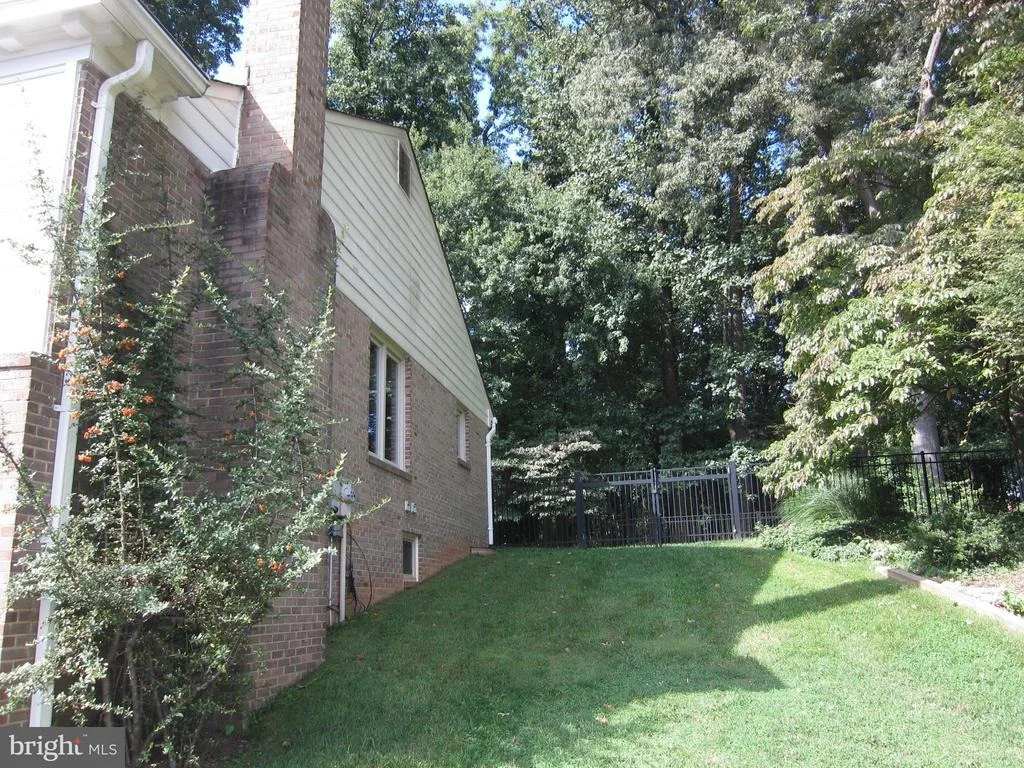 Photo of 15212 WINSTEAD LANE