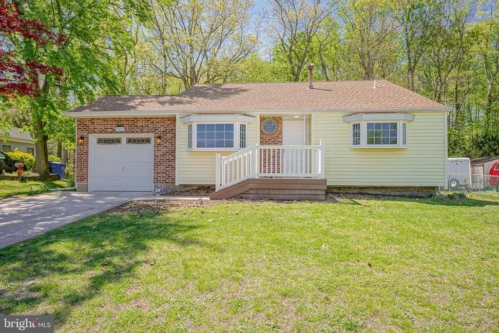 Photo of 383 MONTGOMERY DRIVE