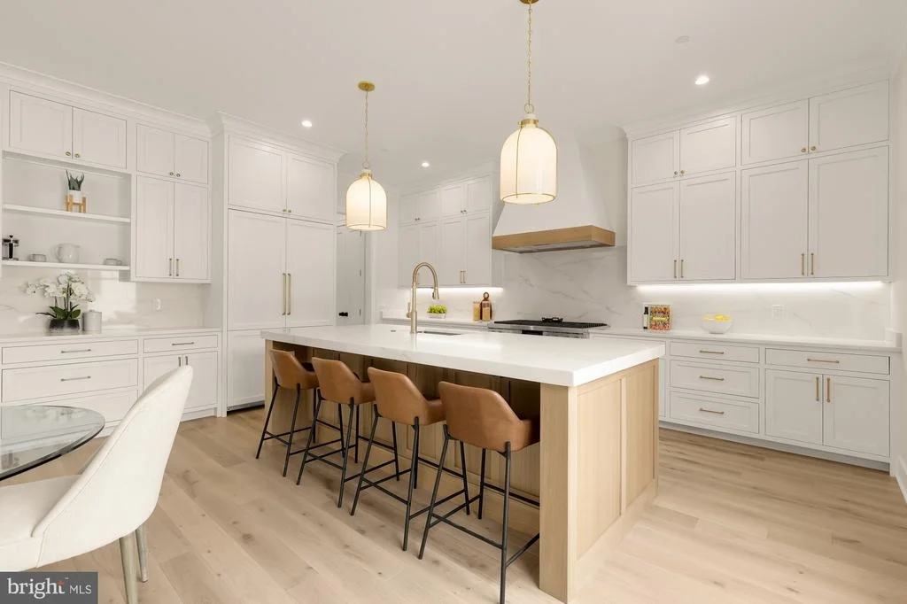 Photo of 9512 FOREST ROAD