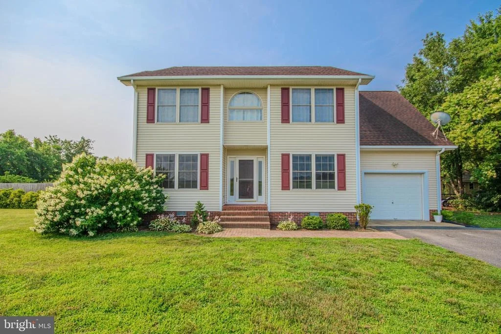 Photo of 26521 PEMBERTON DRIVE