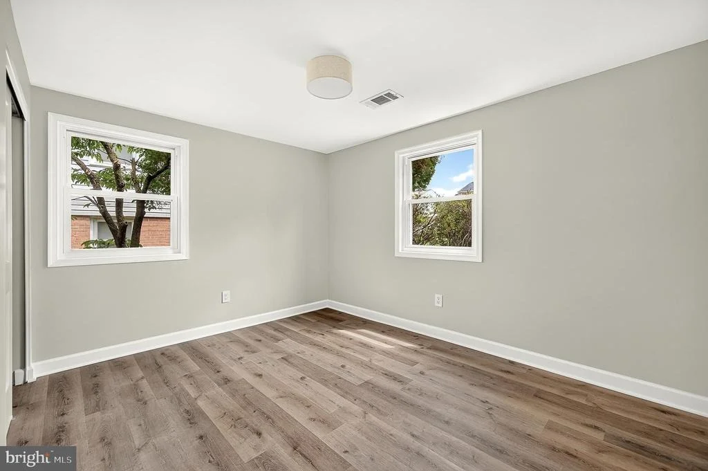 Photo of 4016 MAPLETON DRIVE
