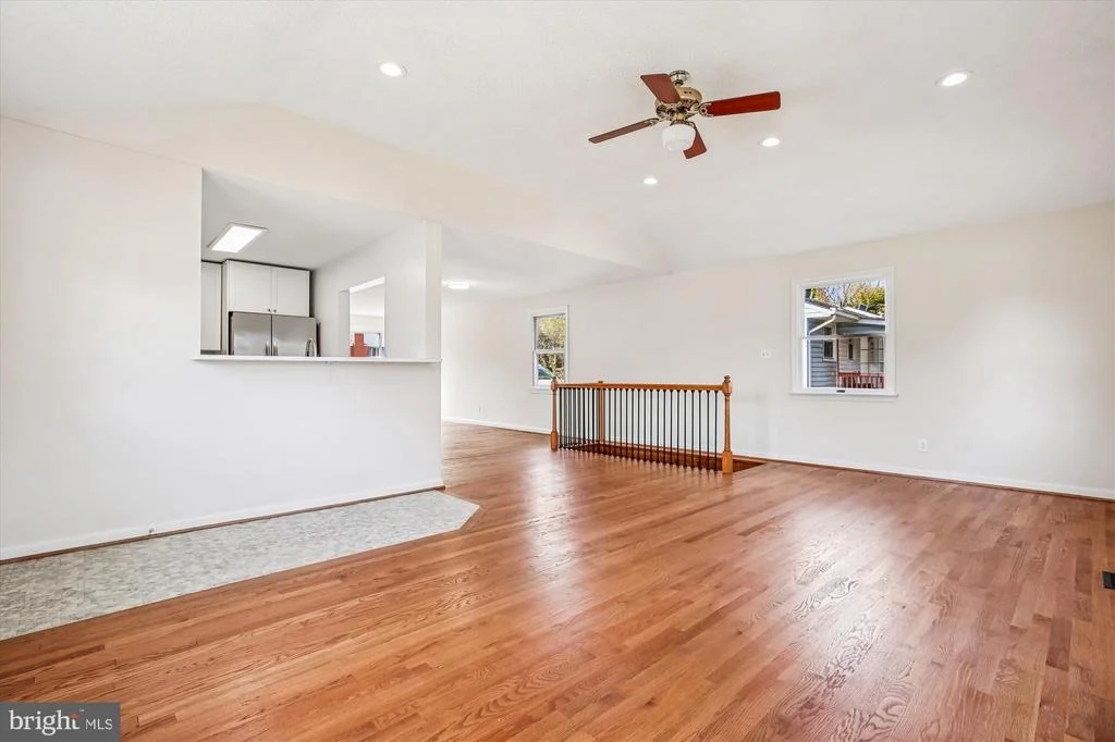 Photo of 11603 VEIRS MILL ROAD