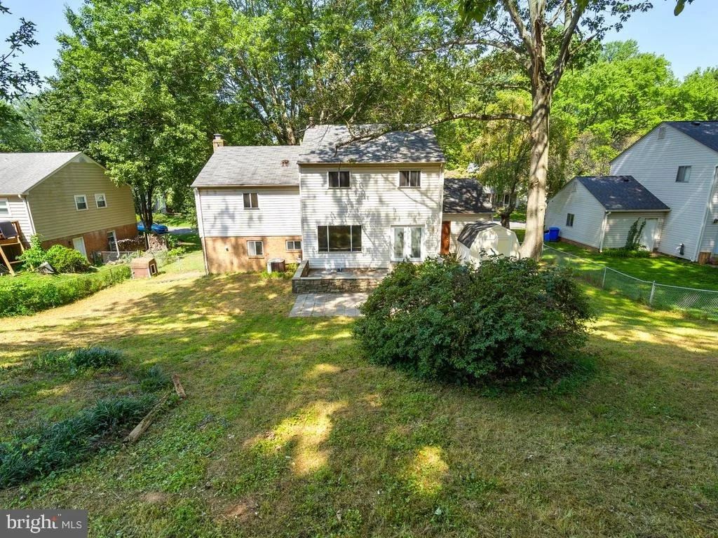 Photo of 19509 DUBARRY DRIVE