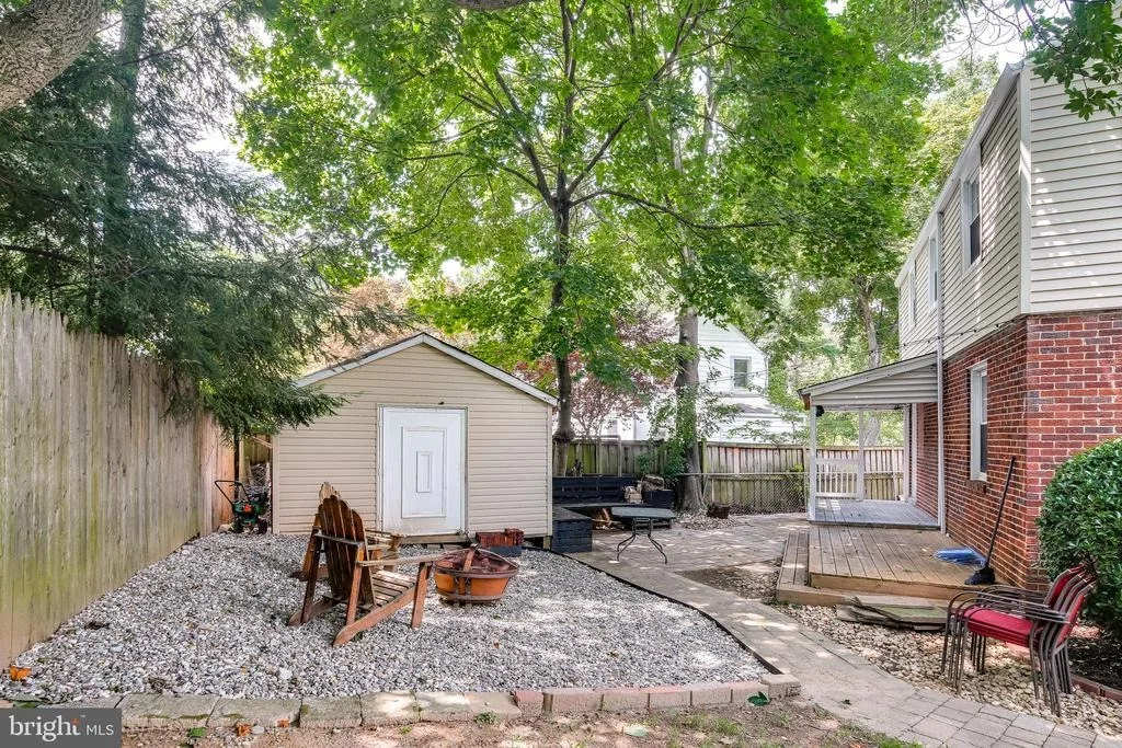 Photo of 505 E SCHUYLER ROAD