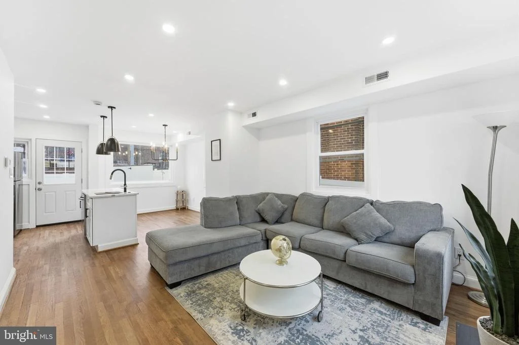 Photo of 4243 HILDRETH STREET SE