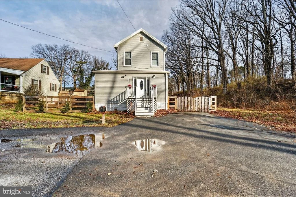 Photo of 418 1ST AVENUE