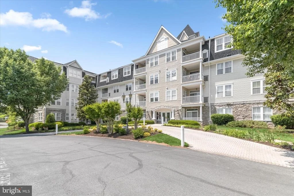 Photo of Unit 112 at 2520 WATERSIDE DRIVE