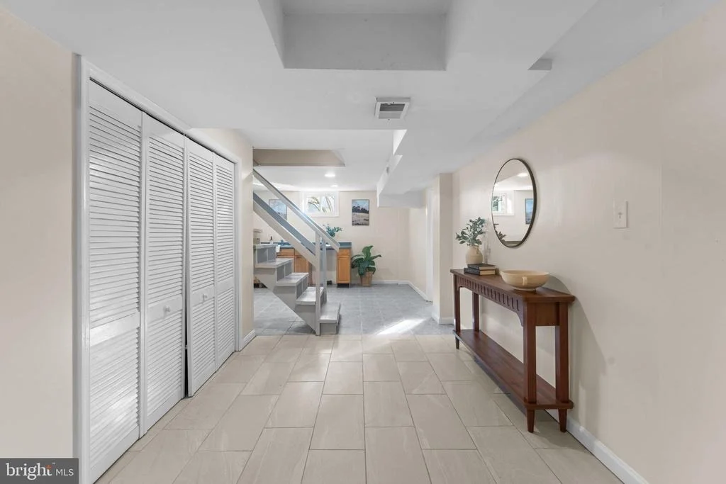 Photo of 11013 AMHERST AVENUE