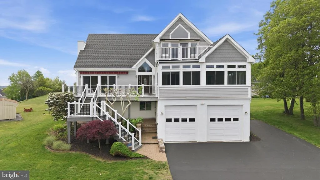 Photo of 160 CLIFFVIEW DRIVE