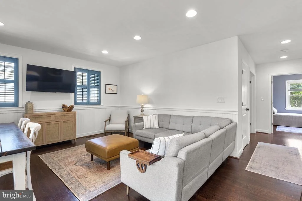 Photo of 9504 BILTMORE DRIVE