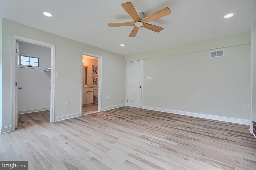 Photo of 11305 MAPLEVIEW DRIVE