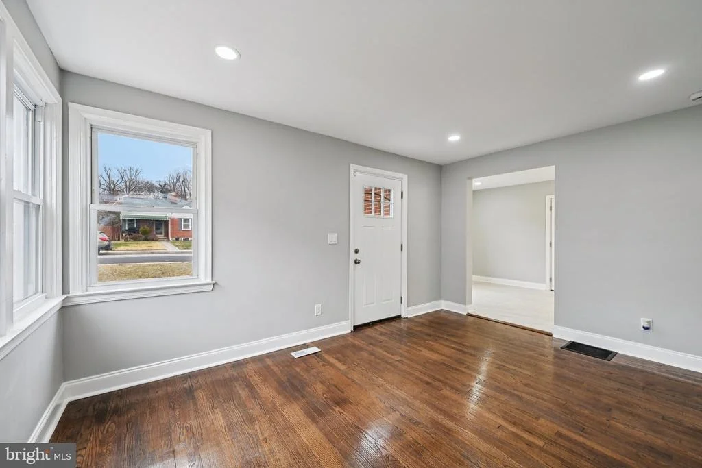 Photo of 4902 GILRAY DRIVE