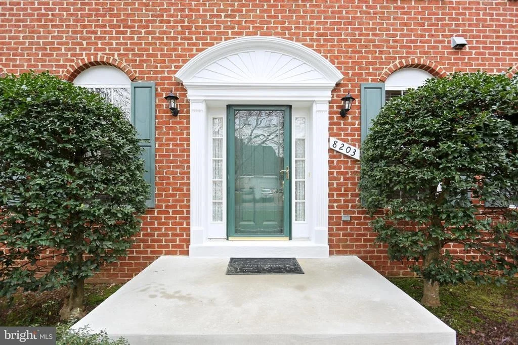 Photo of 8203 STRINGFELLOW PLACE