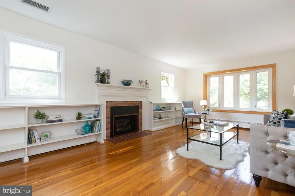 Photo of 10125 GLENMERE ROAD