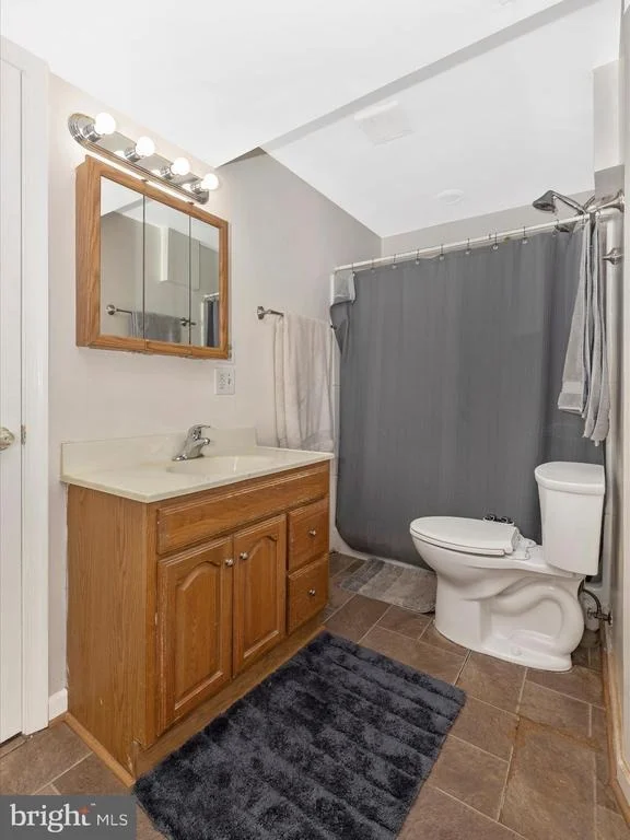 Photo of 19017 WOOTTON AVENUE