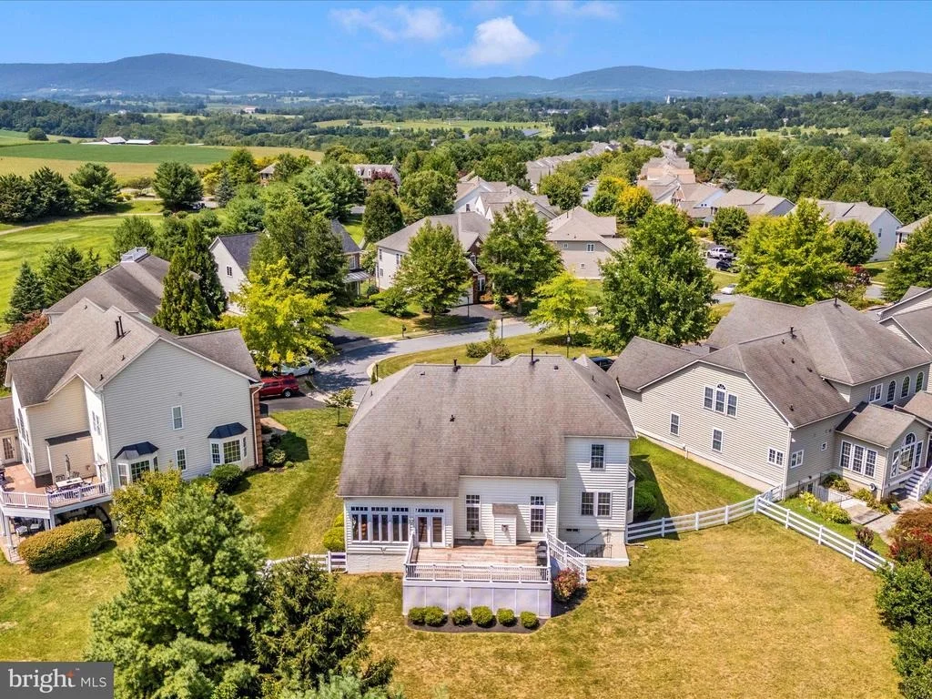 Photo of 6 FARMSTEAD PLACE