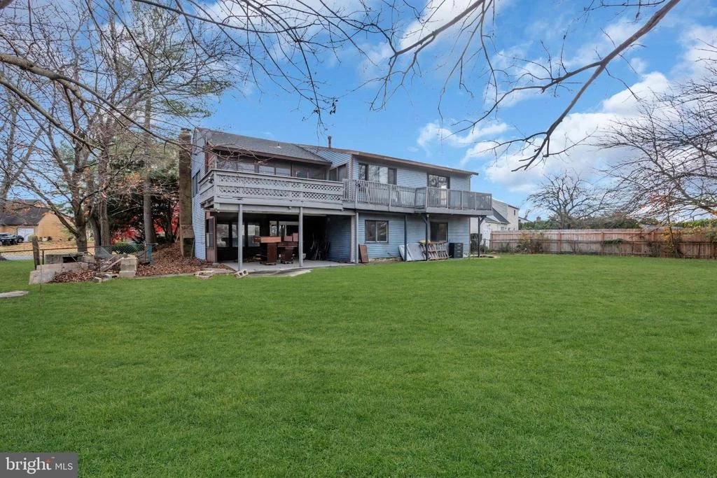 Photo of 22 PERSHING LANE