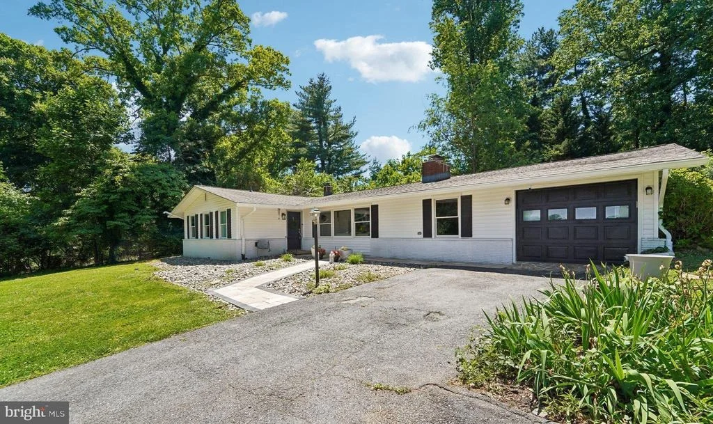 Photo of 3654 MACALPINE ROAD