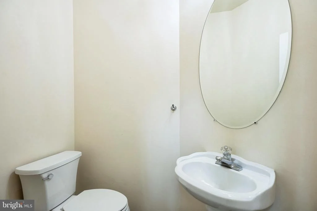 Photo of 1557 CHAPMAN ROAD