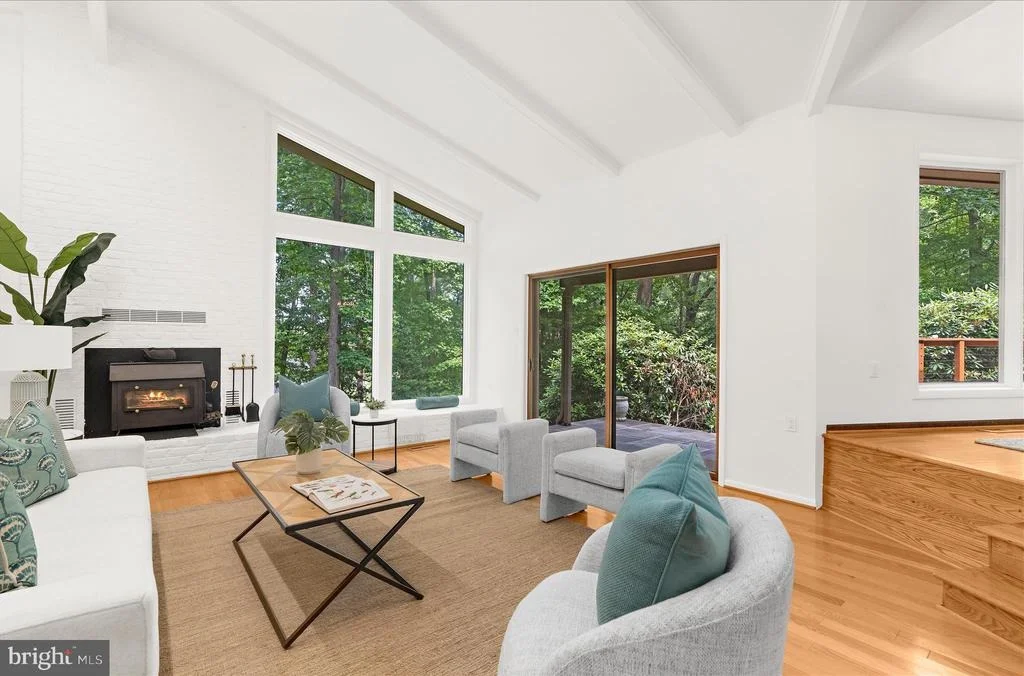 Photo of 698 DISCOVERY ROAD