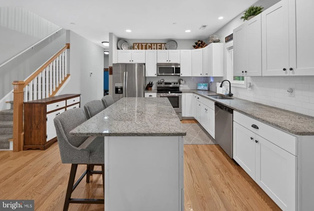 Photo of 212 OREGON ROAD