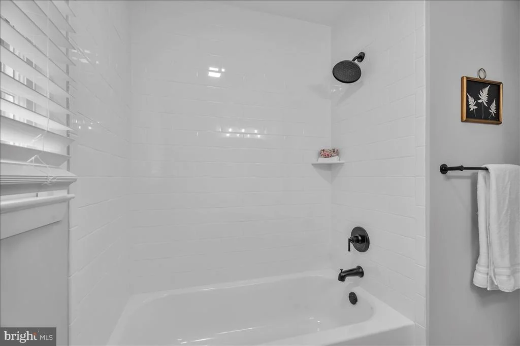 Photo of 180 CHERRY TREE LANE