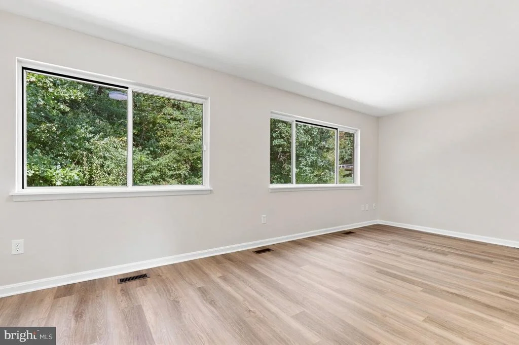 Photo of 3902 SHAKESPEARE WAY
