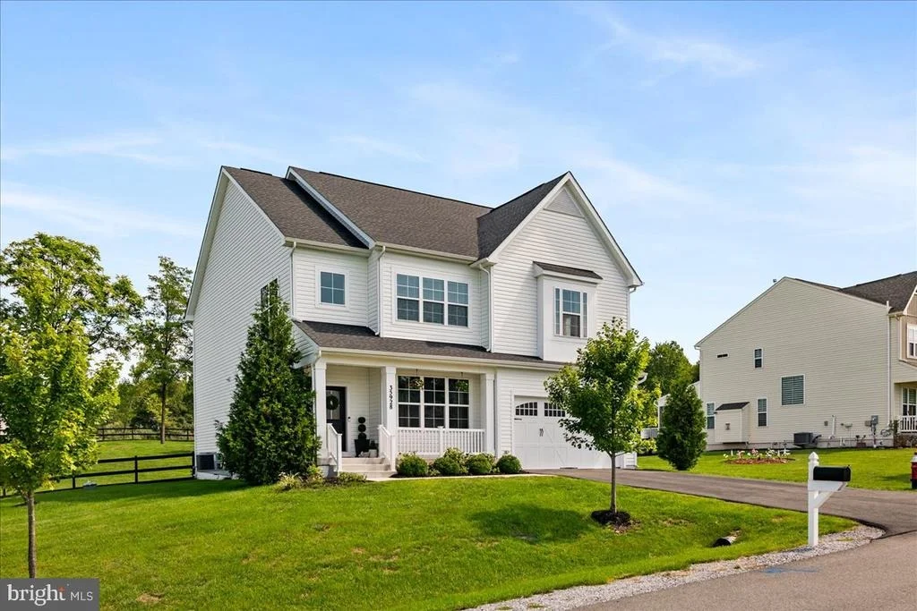 Photo of 35928 PLATINUM DRIVE