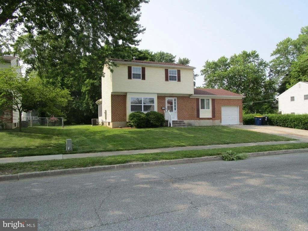 Photo of 791 MILLER DRIVE