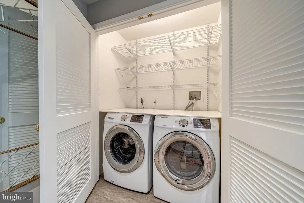 Photo of 6202 NETHERCOMBE COURT