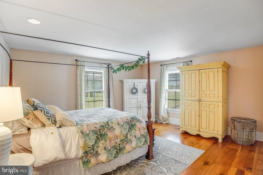 Photo of 30328 SEAFORD ROAD