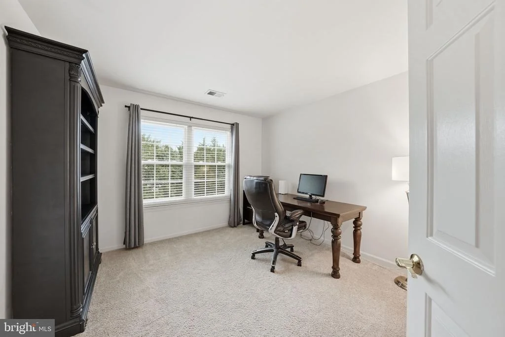 Photo of 44028 TAVERN DRIVE