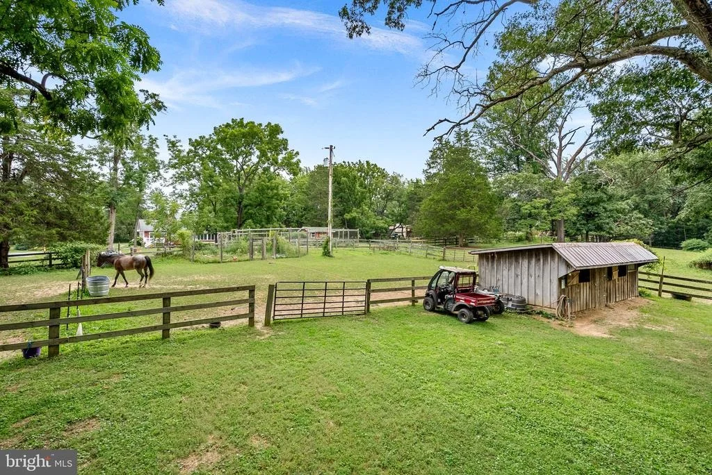 Photo of 1263 FROGTOWN ROAD