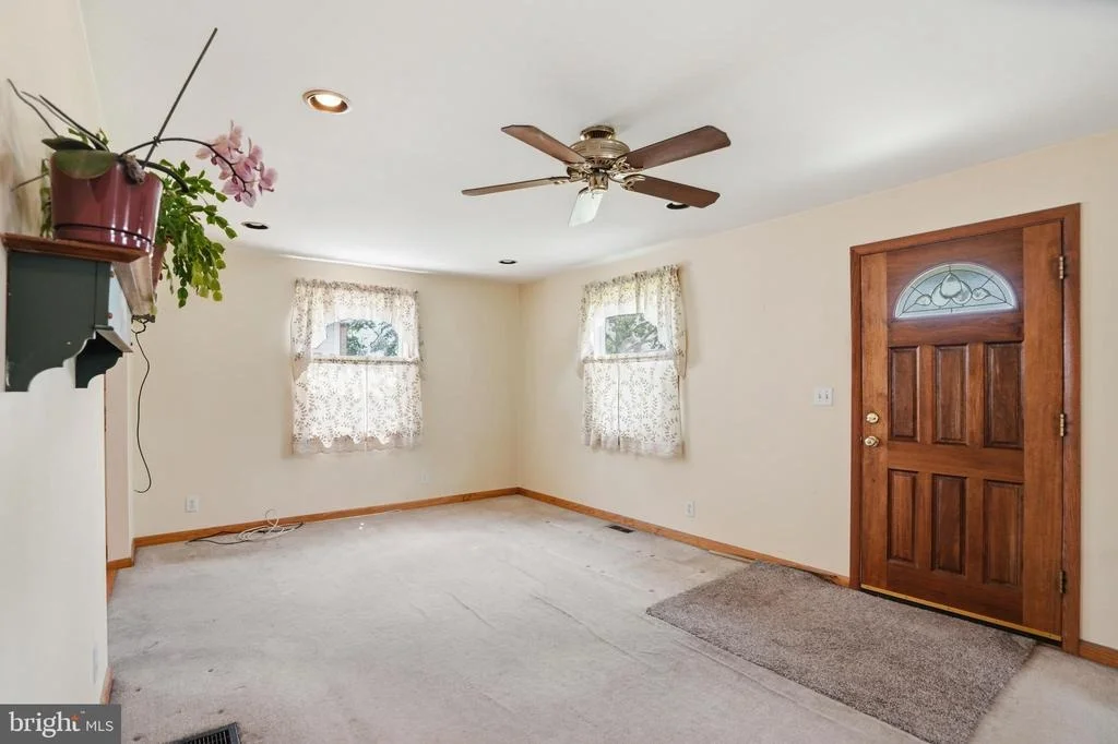 Photo of 8240 LONGPOINT ROAD