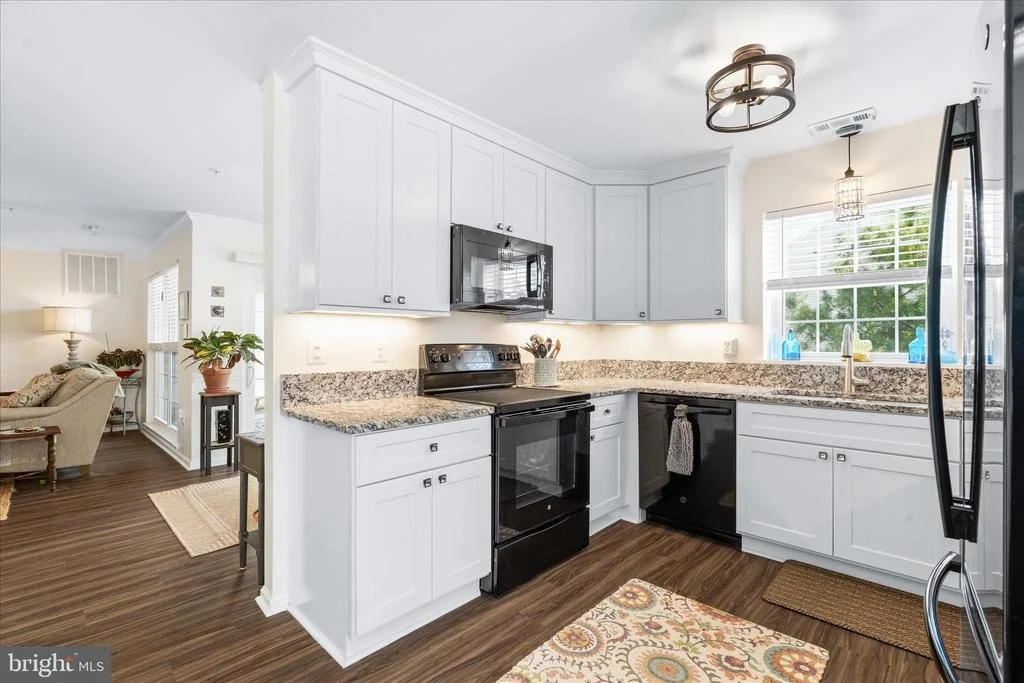 Photo of Unit 2C at 2507 SHELLEY CIRCLE