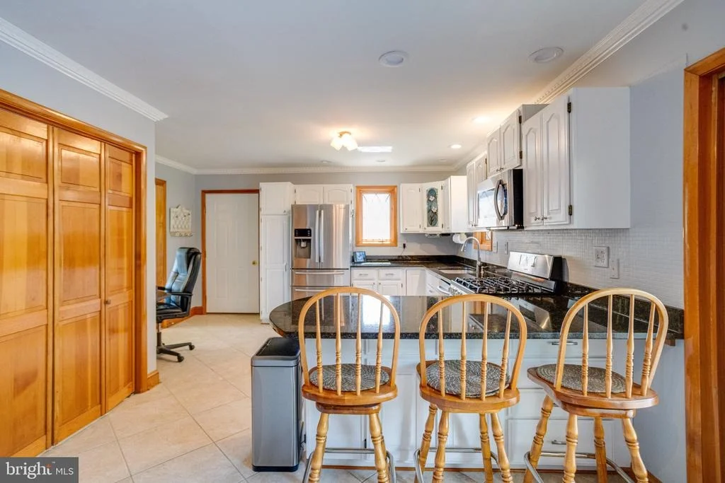 Photo of 2300 KINGS ARMS DRIVE